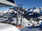 Schwarzeckalmbahn - 6pers. High speed chairlift (detachable) with bubble and seat heating