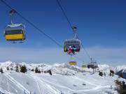 Tamai 2000 - 4pers. High speed chairlift (detachable) with bubble