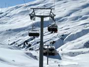 Lavadinas-Fuorcla Sura (Alp Ruschein) - 6pers. High speed chairlift (detachable) with bubble and seat heating