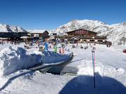 Magic carpet (one of many in the ski area)