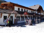Well-maintained ticket area in Mauterndorf