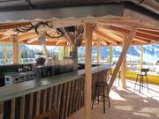 Après-ski bar with panoramic views at Das View - the Pop-Up at the mountain station of the Egghof Sun Jet
