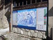 Piste map showing updated operating information at the mountain station