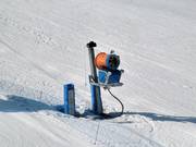 High performance snow cannons