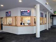 Well-maintained ticket area at the Hoadlbahn