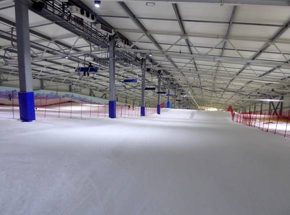 Main slope upper section