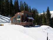 Warming hut in the ski area
