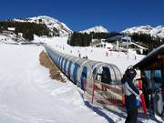 Sunny I - People mover/Moving Carpet with cover