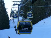 Horbergbahn - 8pers. Gondola lift (monocable circulating ropeway)