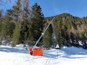 Snowmaking with lances on the valley run