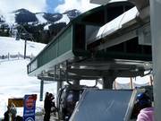 Golden Eagle Express Gondola - 8pers. Gondola lift (monocable circulating ropeway)