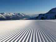Very well-groomed slopes