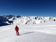 Start of the slopes at the Hoadl