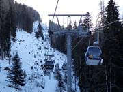 Folgarida - 6pers. Gondola lift (monocable circulating ropeway)