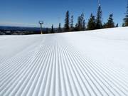 Perfectly groomed slope in the Norefjell ski resort