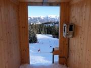 Race track with timekeeping