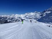 Skiing in high-alpine terrain