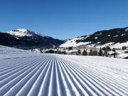 Smoothly groomed slope