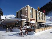 Jodlerwirt at the valley station