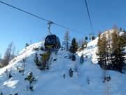 Kreuzjochbahn 2 - 6pers. Gondola lift (monocable circulating ropeway)