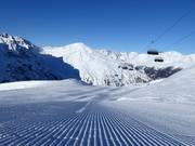 First-class slope grooming