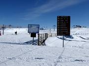 Piste signposting on the summit