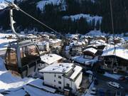 The Rastkogelbahn starts in Vorderlanersbach.