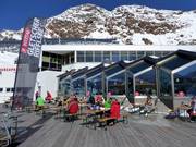 The sun terrace at the Pitztal Glacier