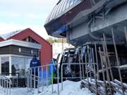 Staff is always present at the gondola lift.