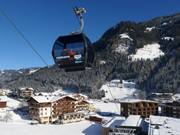 Kieserlbahn I - 10pers. Gondola lift (monocable circulating ropeway)