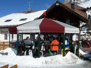 Antermont umbrella bar