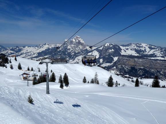 Stoos Brunnerboden-Klingenstock - 6pers. High speed chairlift (detachable) with bubble and seat heating