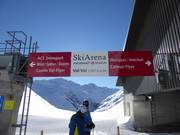 Signage at the chairlifts in Val Val