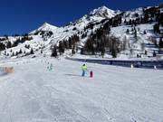 Practice slope in Bobby's Monsterpark with covered conveyor belt