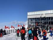 Whistler Village Gondola Upper - 8pers. Gondola lift (monocable circulating ropeway)
