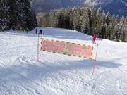 Access to the difficult slope Olimpia