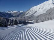 Very well-groomed slopes at the transition to the Bärenbadlift
