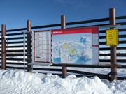 Piste map at the mountain station with information on the slope status