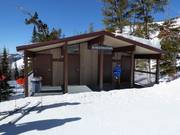 Well-maintained sanitary facilities in the ski area