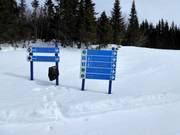 Slope signage in the Le Mont Grand-Fonds ski area