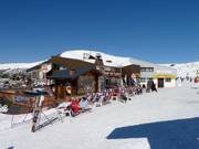 La Taverne - large self-service restaurant in Alpe d'Huez