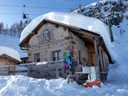 Mountain hut tip Malga Le Buse
