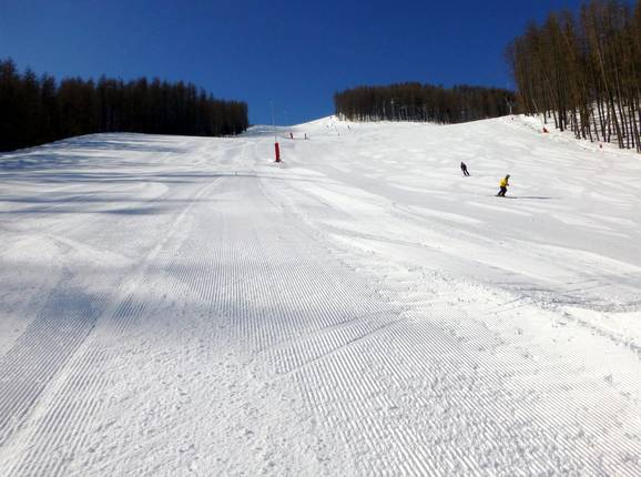 Red slope Colombier at the Blanchon chairlift