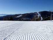 Very well-groomed slopes