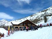 Mountain restaurant at the Chalmettes combination lift in Montgenèvre