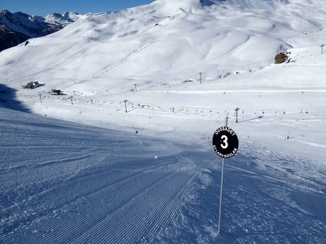Ski resorts for advanced skiers and freeriding Pyrenees – Advanced skiers, freeriders Saint-Lary-Soulan