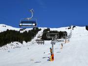 Hochalm 6er - 6pers. High speed chairlift (detachable) with bubble and seat heating