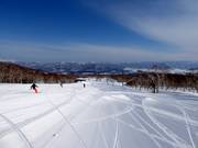 Wide and easy slopes in Hanazono