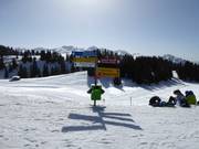 Signage in the ski area at the mountain station