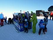 Arrival of the children at the Kinderland